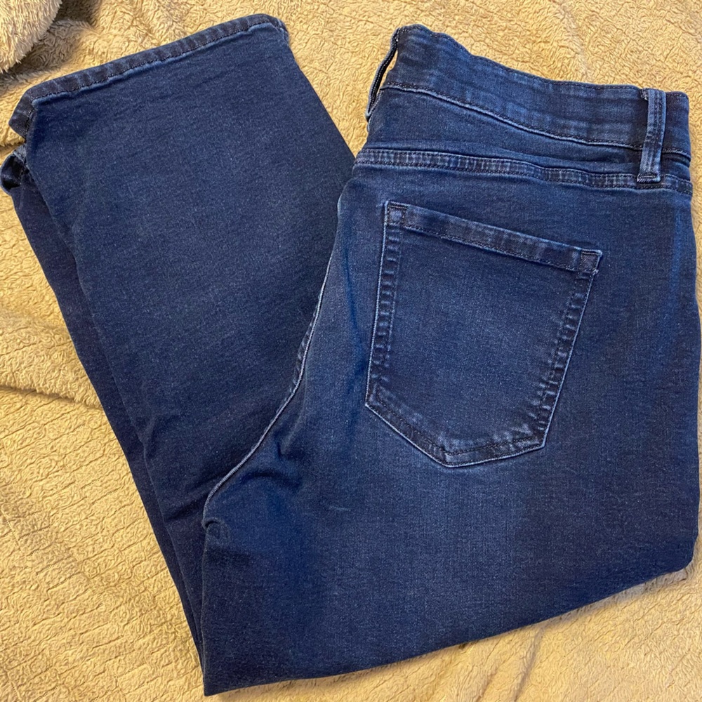 Dark wash Liz Claiborne cropped Sz 14